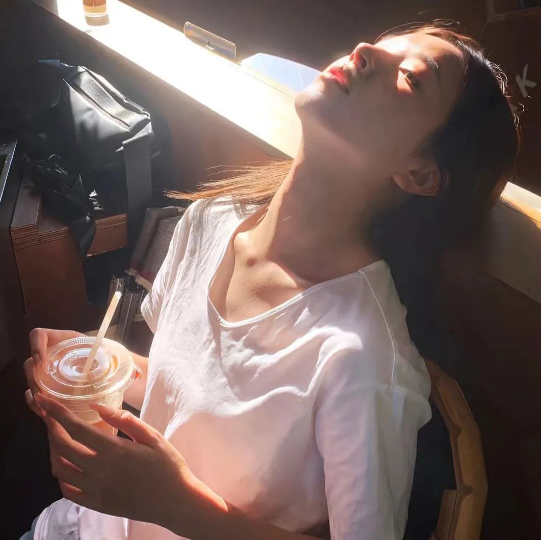 裸男怨女